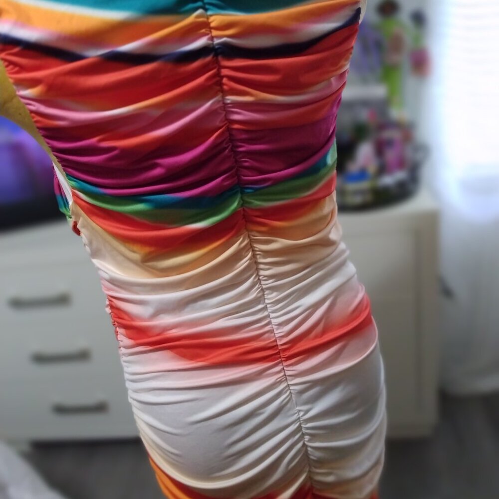 Dress - Picture 4 of 6